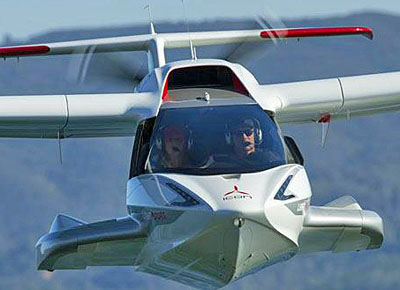 Icon A5 head-on inflight