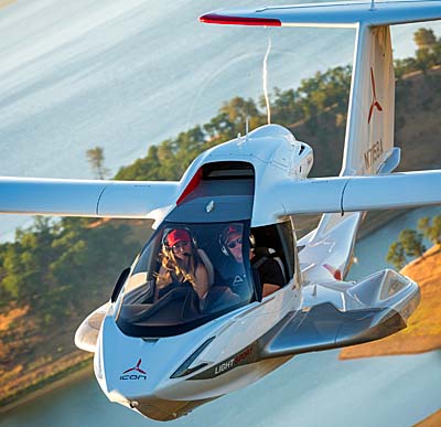 What It's Like to Fly the Icon A5 Plane